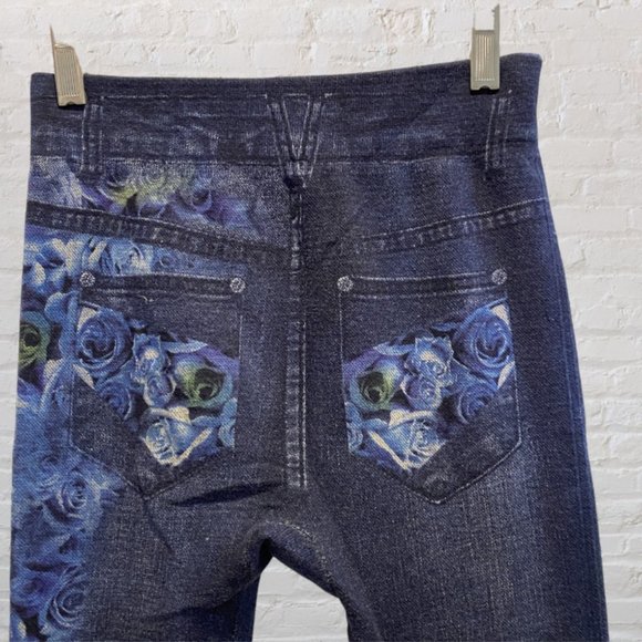 DOCELE -- Leggings, Jeans-Look "Denim" with Flower Print Front and Back - Picture 7 of 10